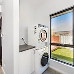 Bayside Luxury Escape Busselton With Wifi