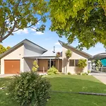 Swell Times Holiday Home Busselton