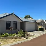 Quiet Busselton Retreat