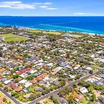 Town Central, Walk To The Beach