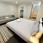 Hideaway On Peel