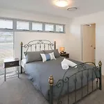 Gale House