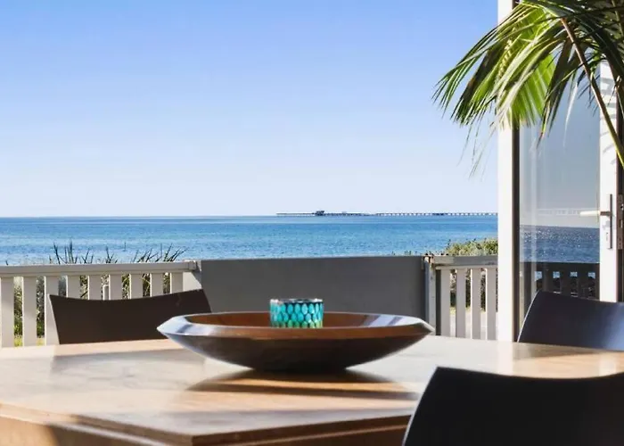 The Deck House - Beautiful Busselton Beachfront