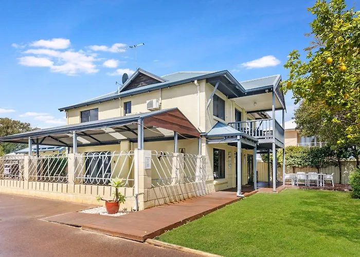 Observatory Guesthouse - Adults Only