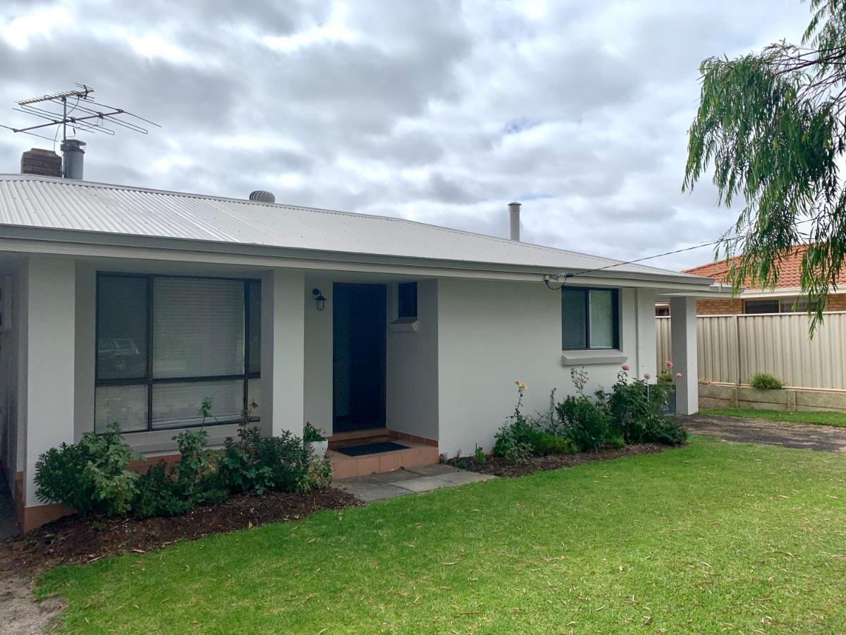 Gale Street Retreat Holiday home Busselton