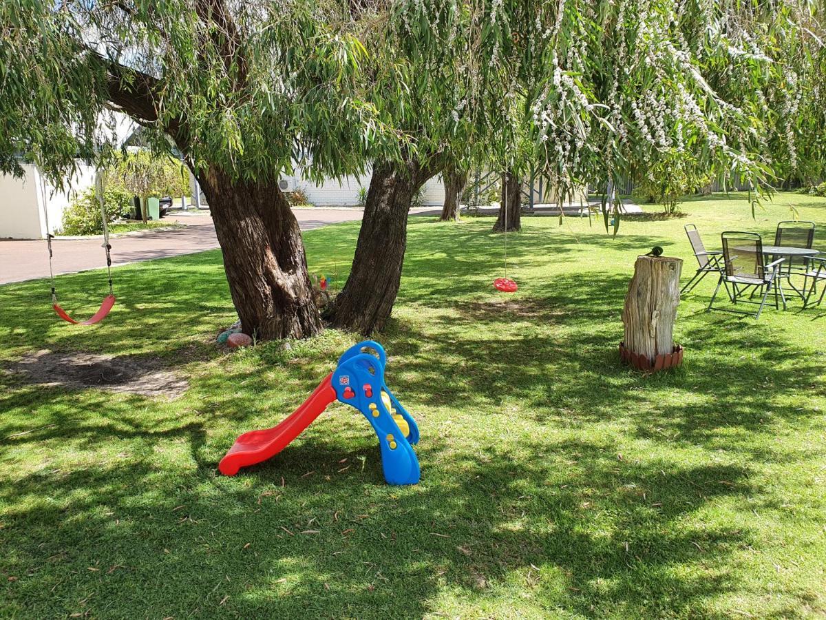 Units * Busselton