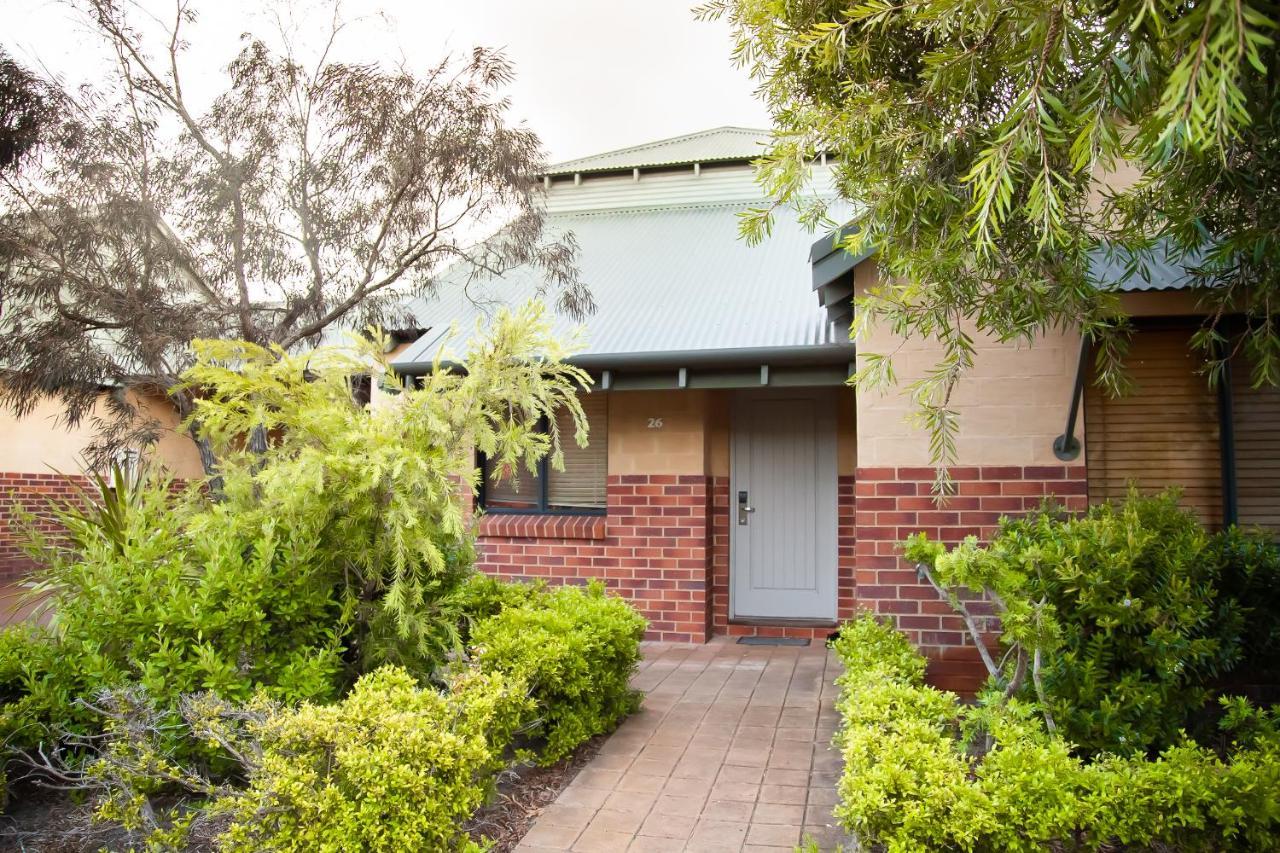 Presidential * Busselton