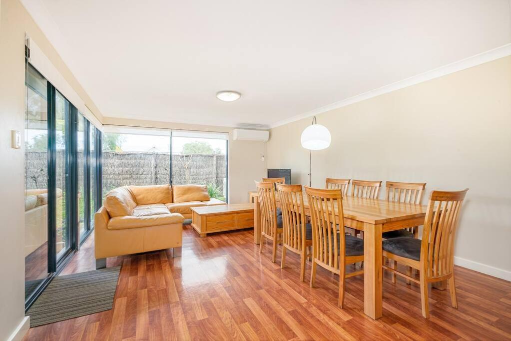 Ocean Pearl - Unit 4 Cape View Apartment *
