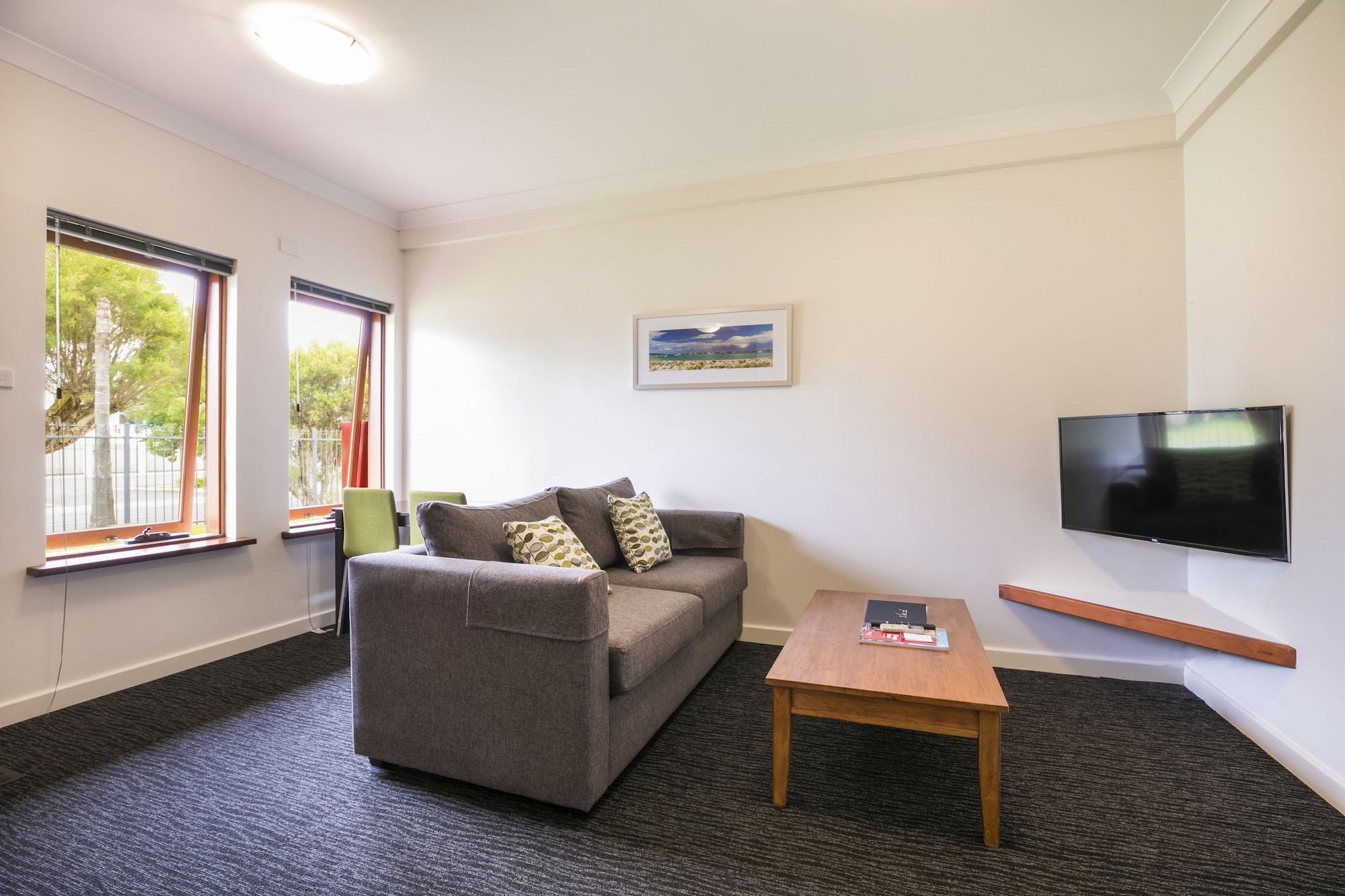 Hotel Nightcap At The Ship Busselton
