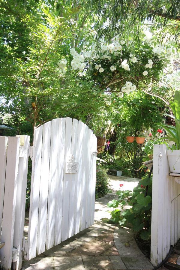Home, Secret Garden, Hot Outdoor Bath And Pet Friendly Holiday home