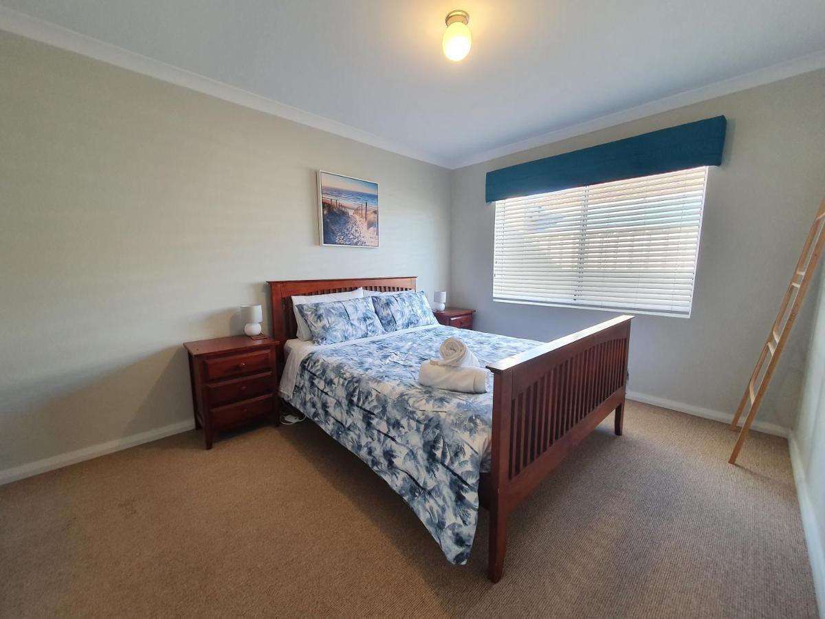 Hideaway By The Bay Holiday home *