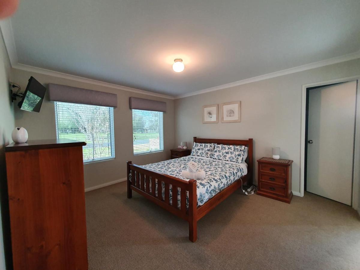Hideaway By The Bay Holiday home Busselton
