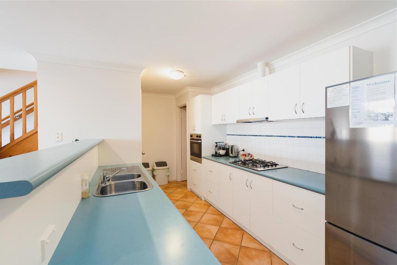 Decked Out, Geographe Marina Holiday home