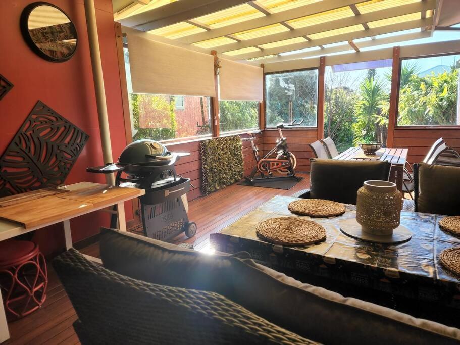 Boutique Style Near Jetty Holiday home