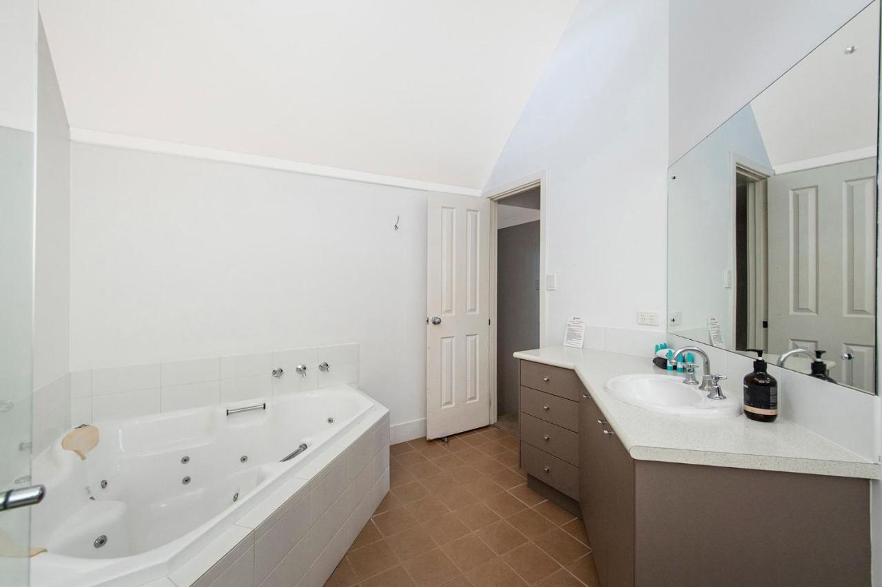 Fiftytwo At Cape View Villa Busselton