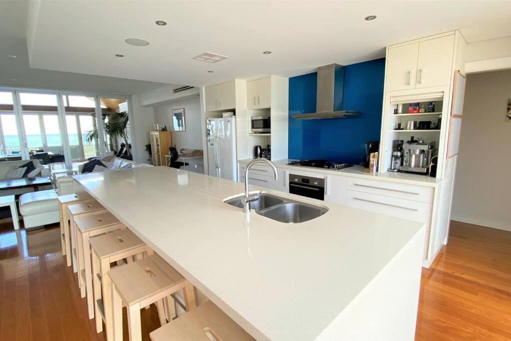 The Deck House - Beautiful Beachfront * Busselton