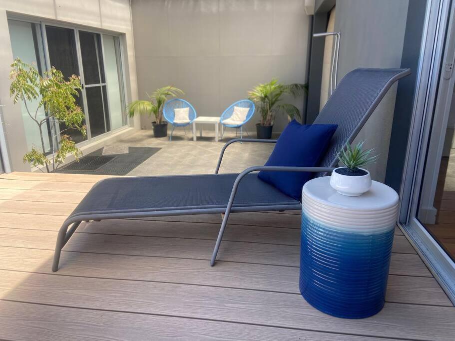 Holiday home The Deck House - Beautiful Beachfront Busselton