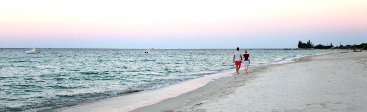 Out Of The Blue I Private Busselton