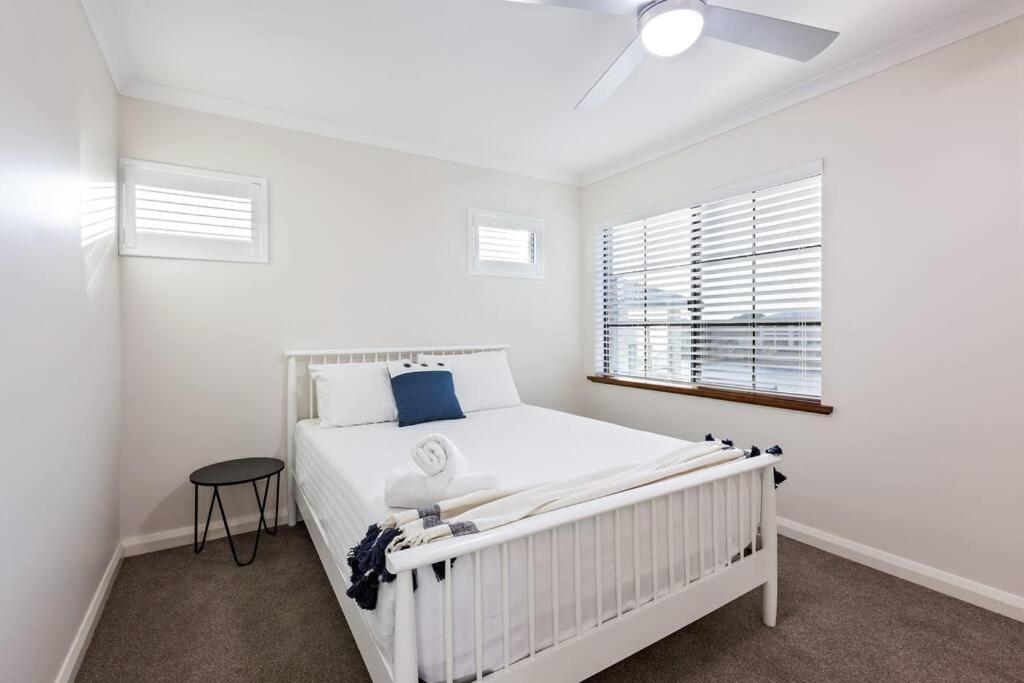 Holiday home Luxury Waterfront Canal Estate With Private Jetty - Pet Friendly Busselton