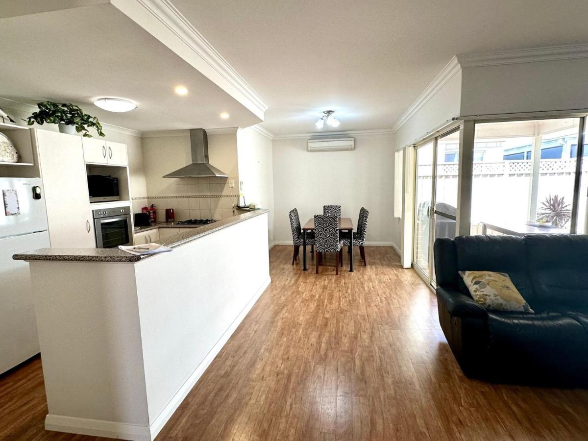 Holiday home On Kent Busselton