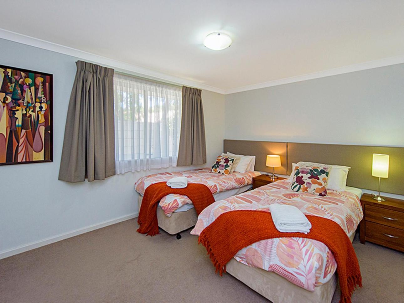 Salty Sands - Unit 25 Cape View Holiday home