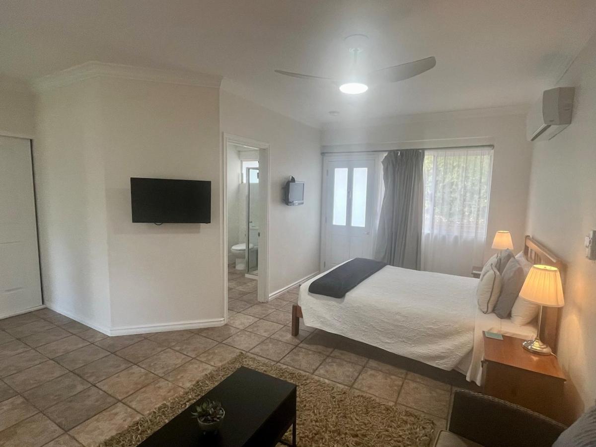 The Tuarts Guest Bed & Breakfast