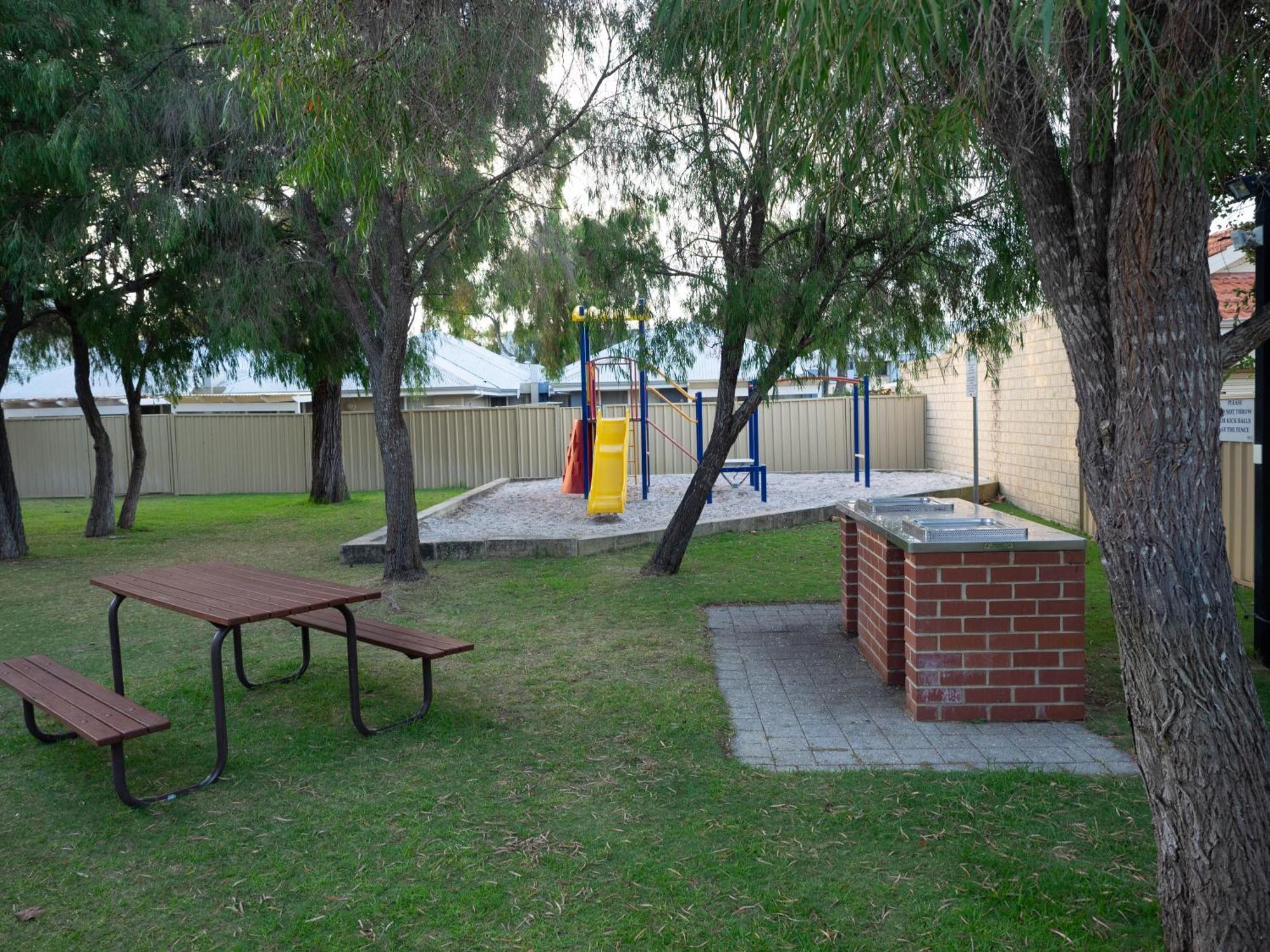 Fortyone - Oceanside Retreat Holiday home *