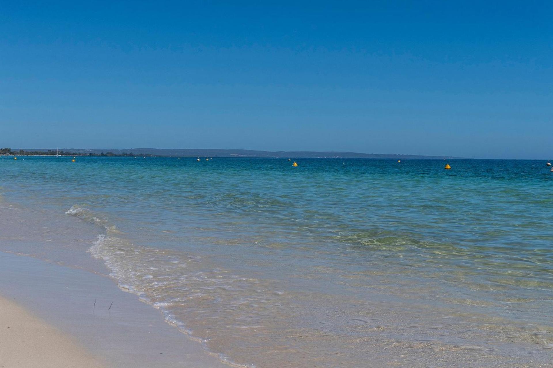 By The Sea At Cape View *