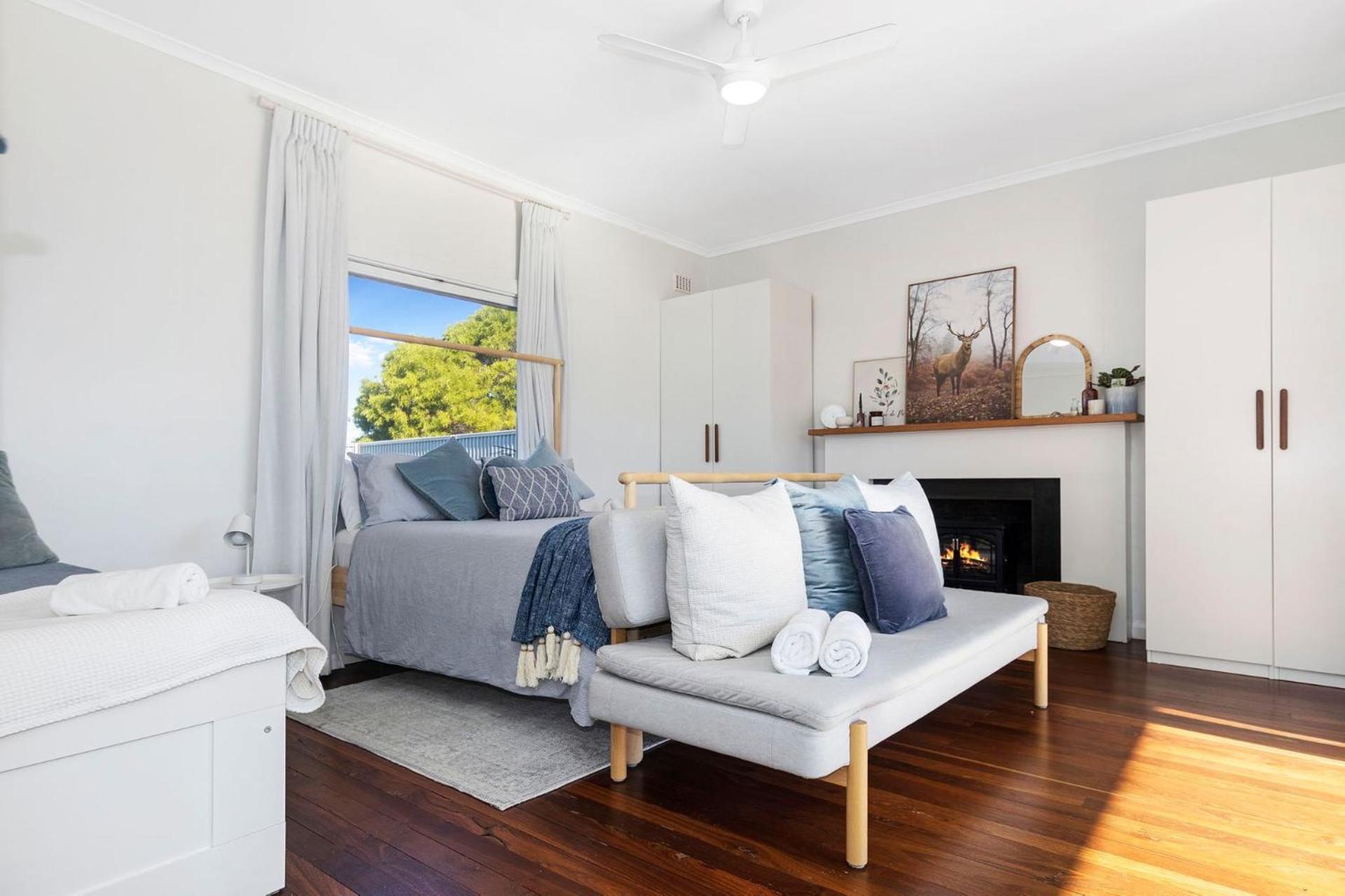 Holiday home Fairbairn House