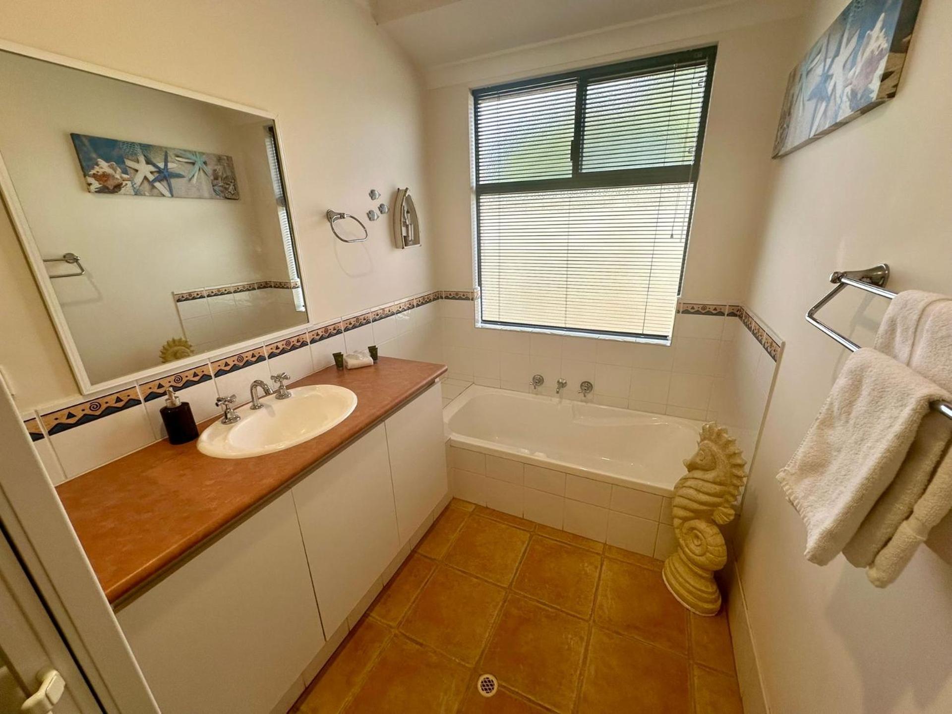 Holiday home Anne's Retreat - *