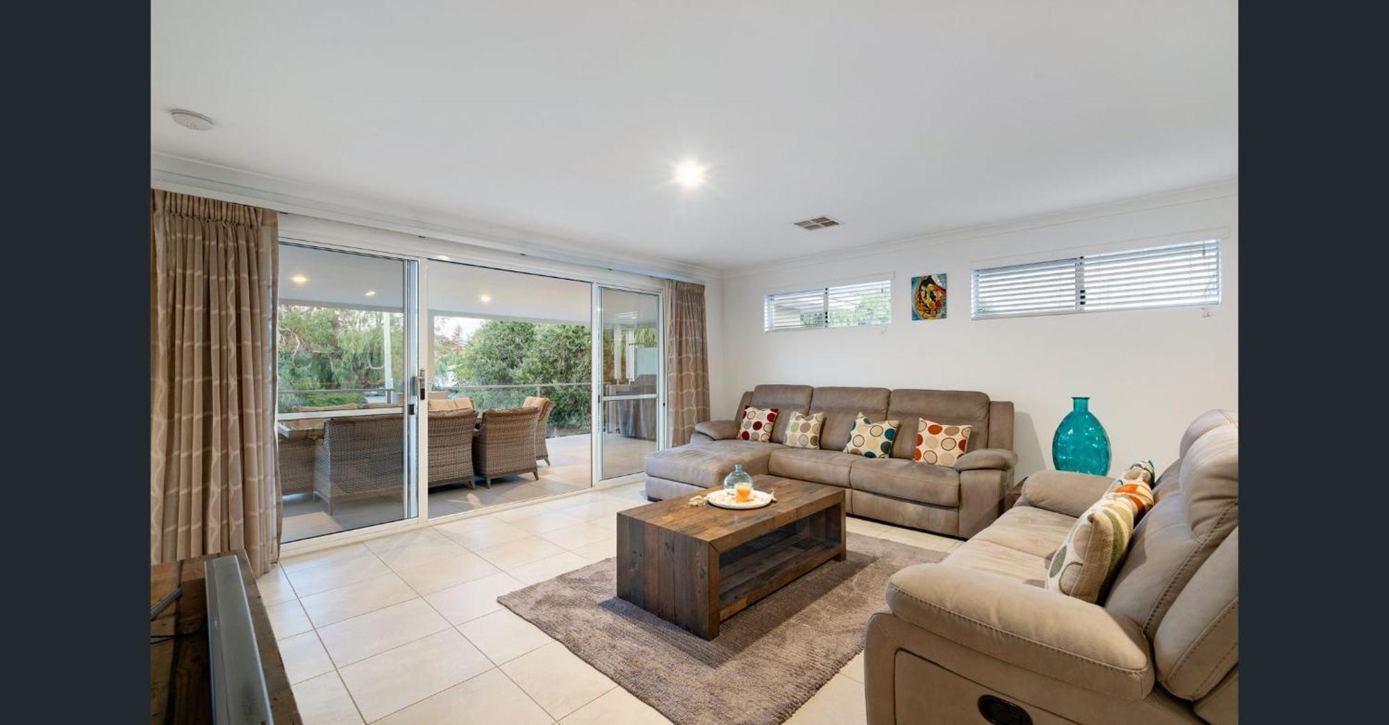 Holiday home Foreshore Escape - Your Ultimate Coastal Retreat