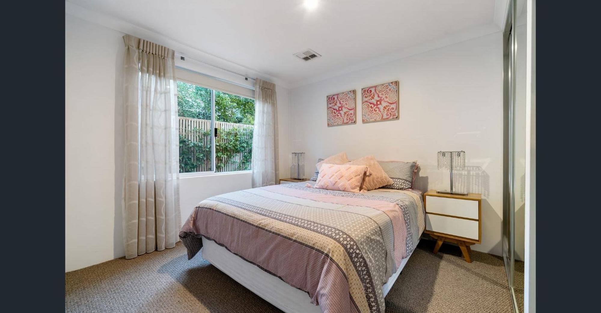 Foreshore Escape - Your Ultimate Coastal Retreat *