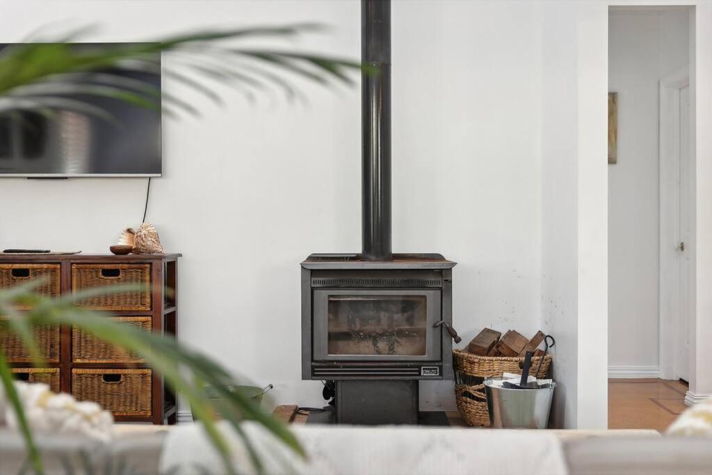 Holiday home Spacious & Artistic Pet Friendly Beachside Retreat