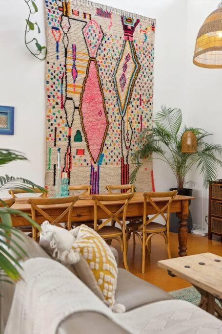 Holiday home Spacious & Artistic Pet Friendly Beachside Retreat