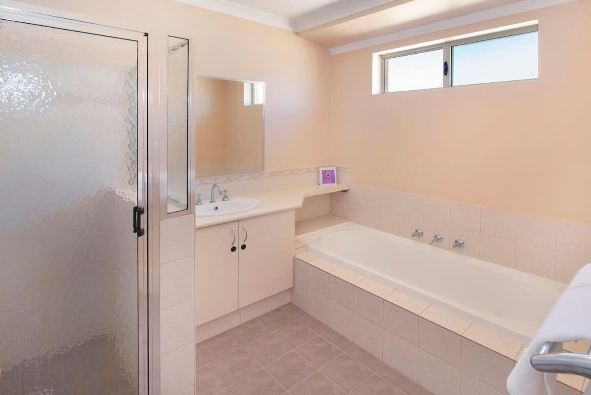 Retreat On Broadwater, Pet Friendly