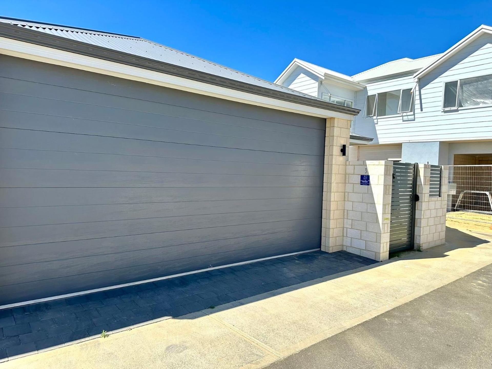 Arlia - Busselton