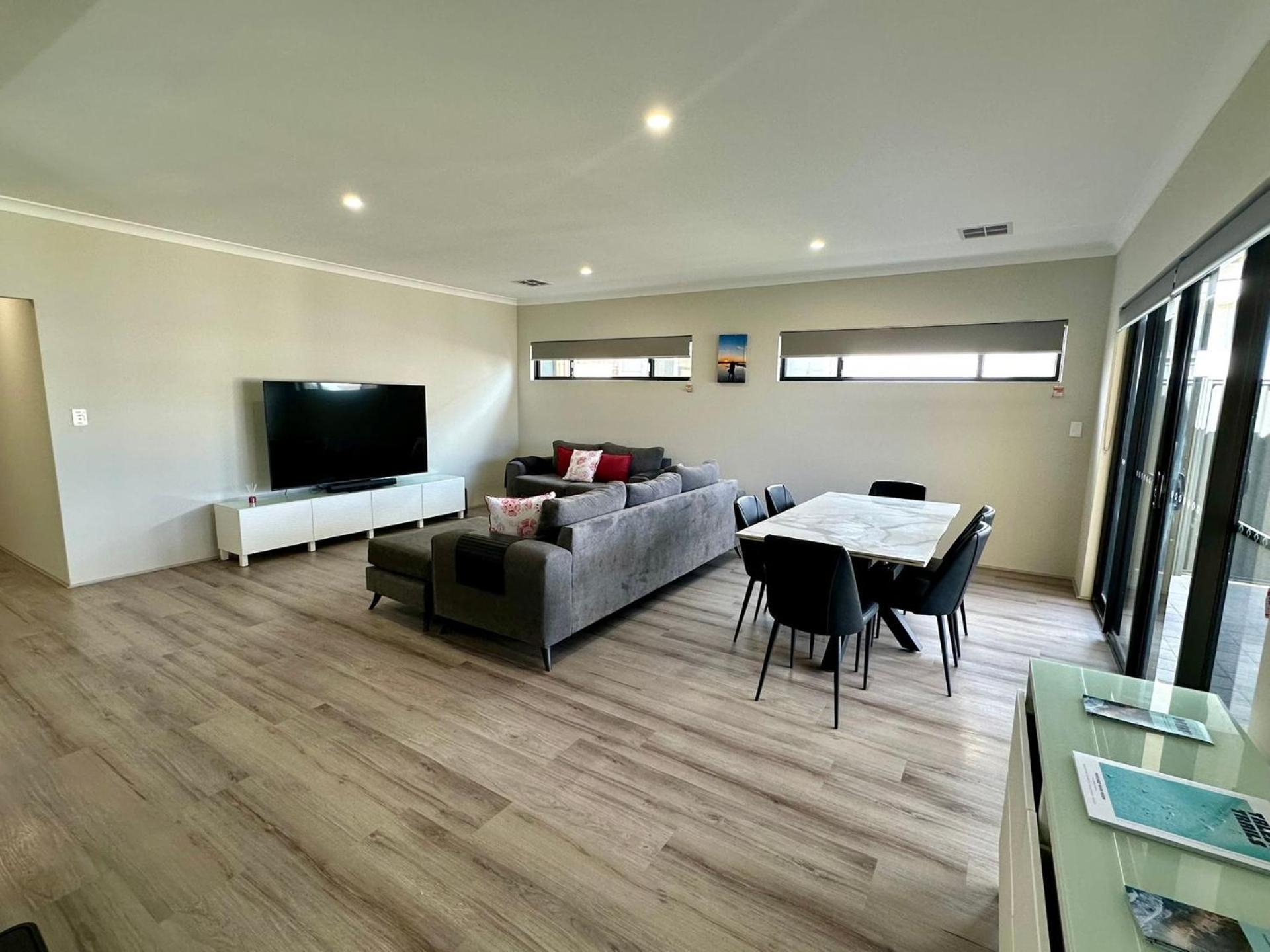 Arlia - Holiday home