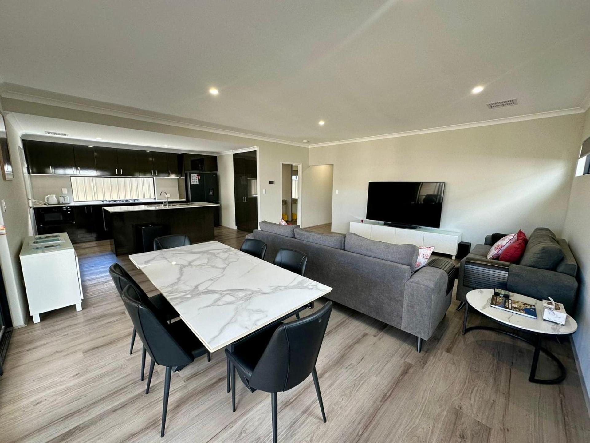 Arlia - Busselton