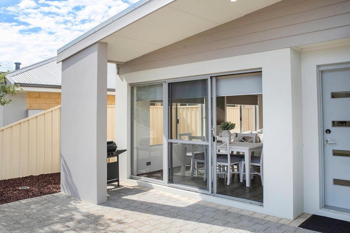 Minutes From Town And The Busselton