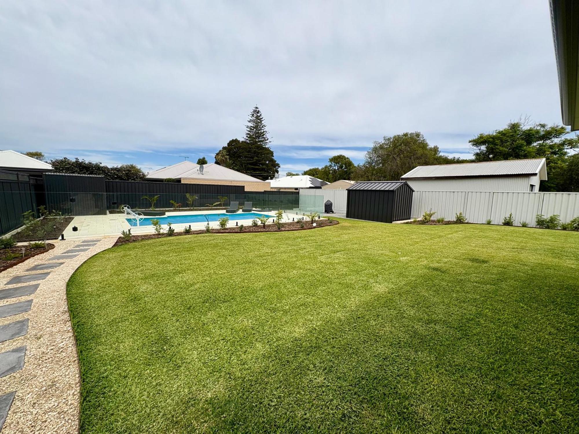 Sunset Shores Holiday home *