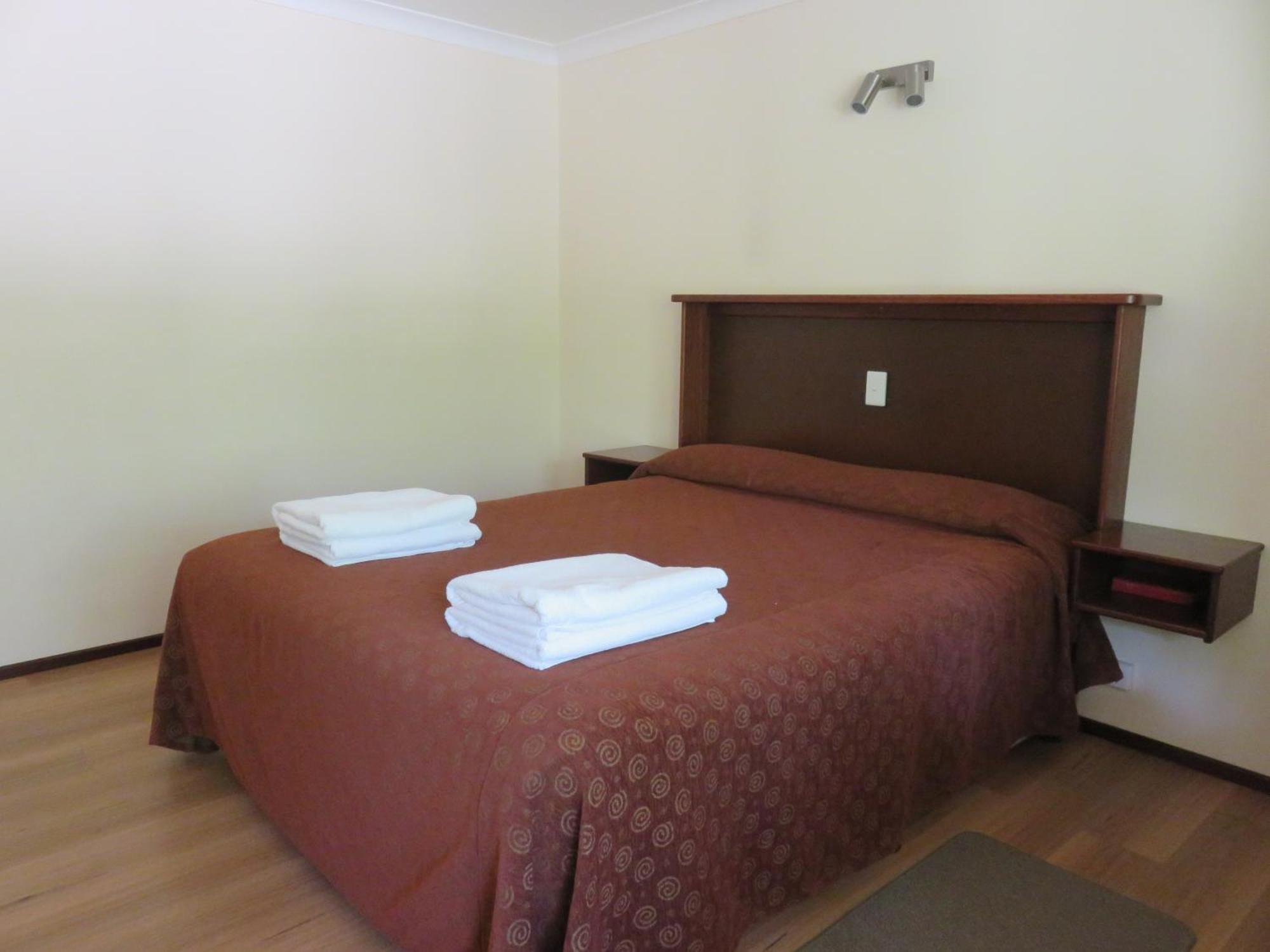 Siesta Park Absolute Beachfront 3*