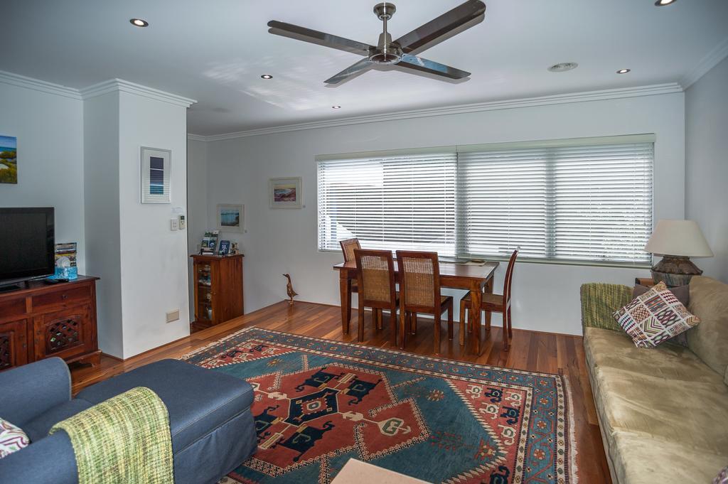 Sandpiper Apartment *