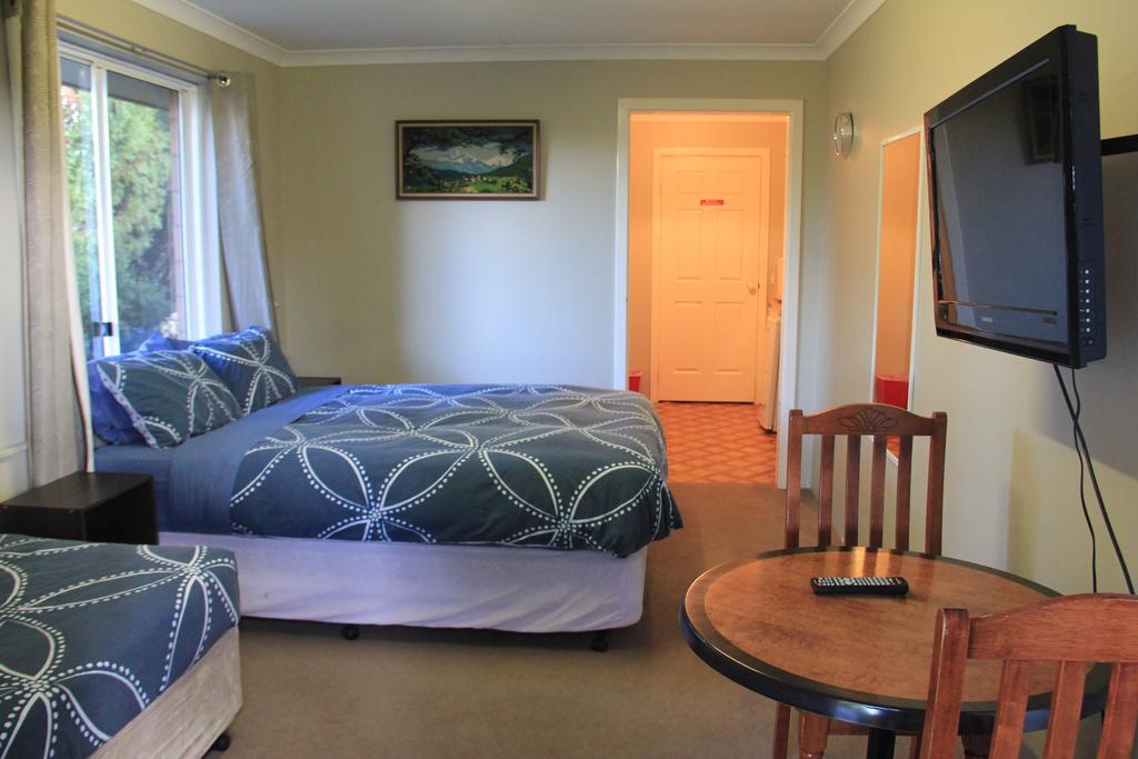 Ithaca Motel 3*