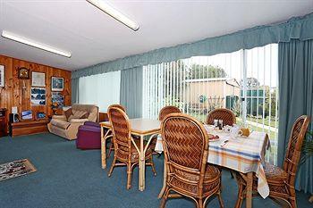 Broadwater 3*