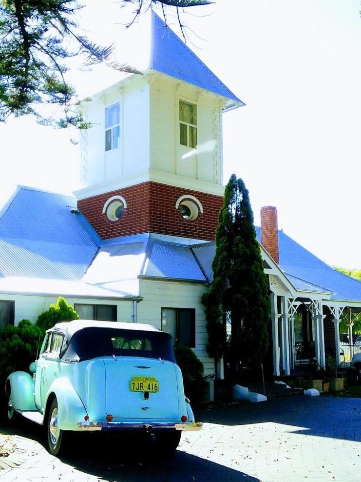 Ithaca 1896 Manor Guest house 3*