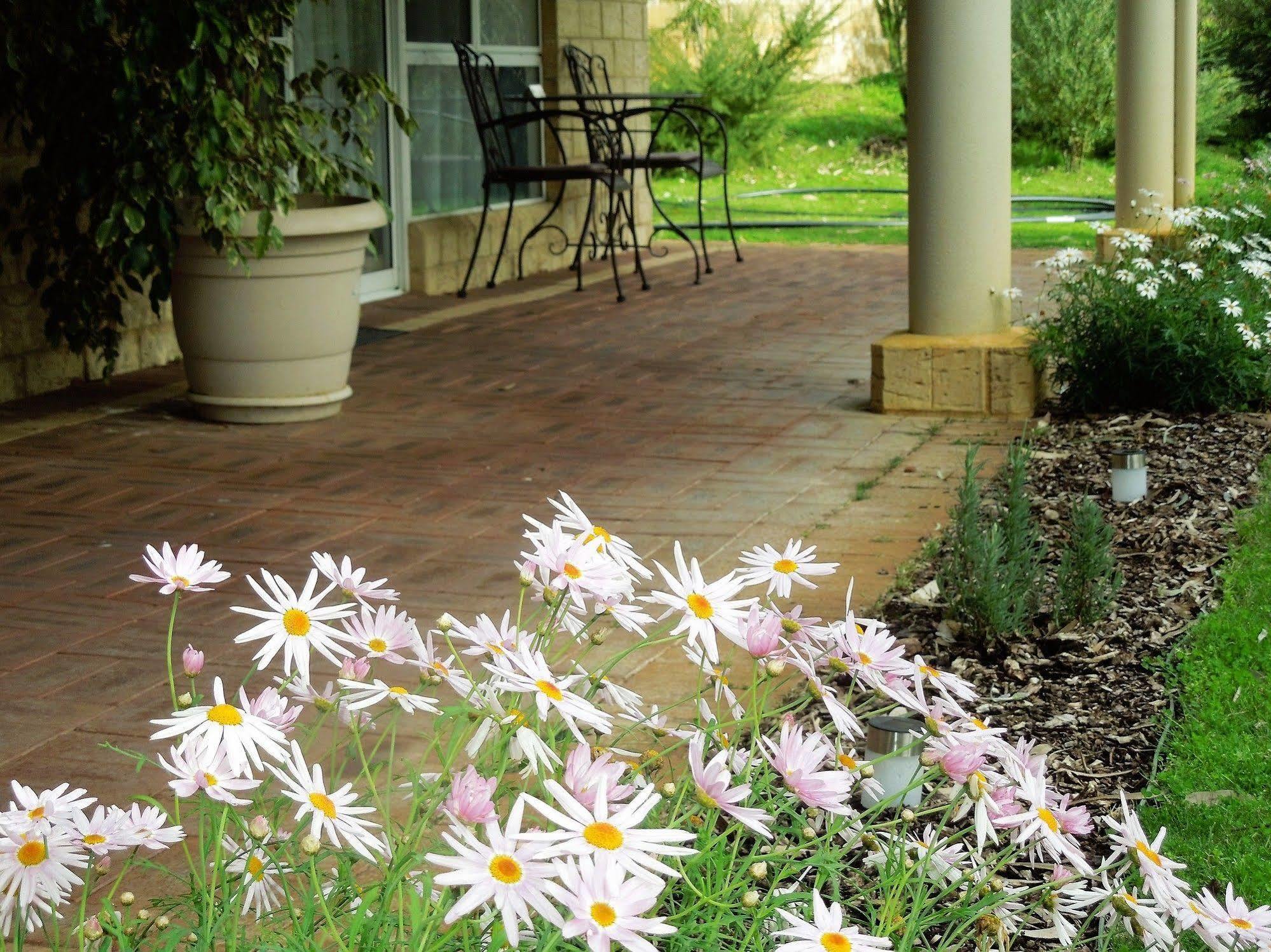 Inn The Tuarts Guest Lodge Busselton Accommodation - Adults Only