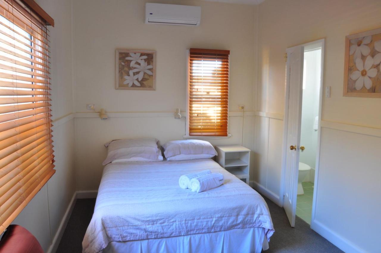Guest house Busselton Guest House 4*