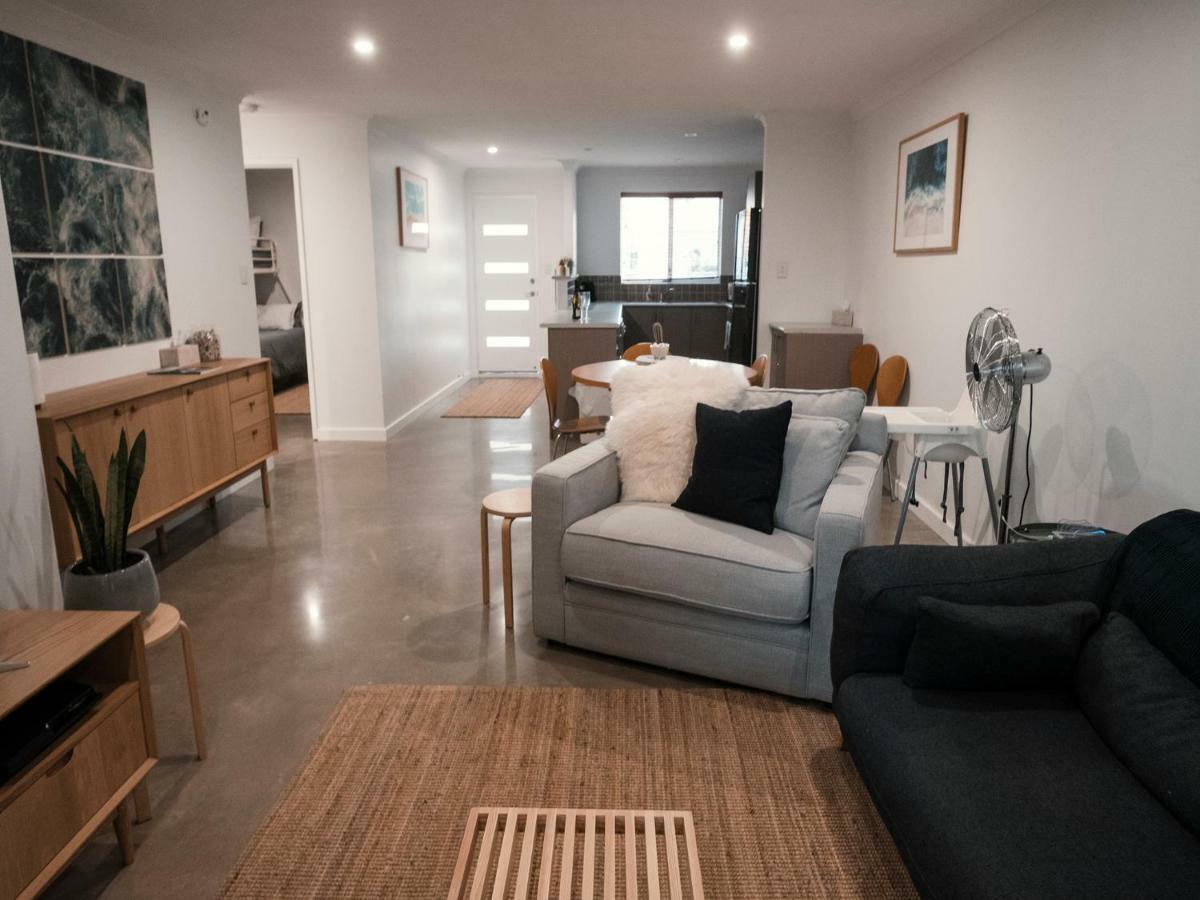 Fortythree - Oceanside Retreat Holiday home *