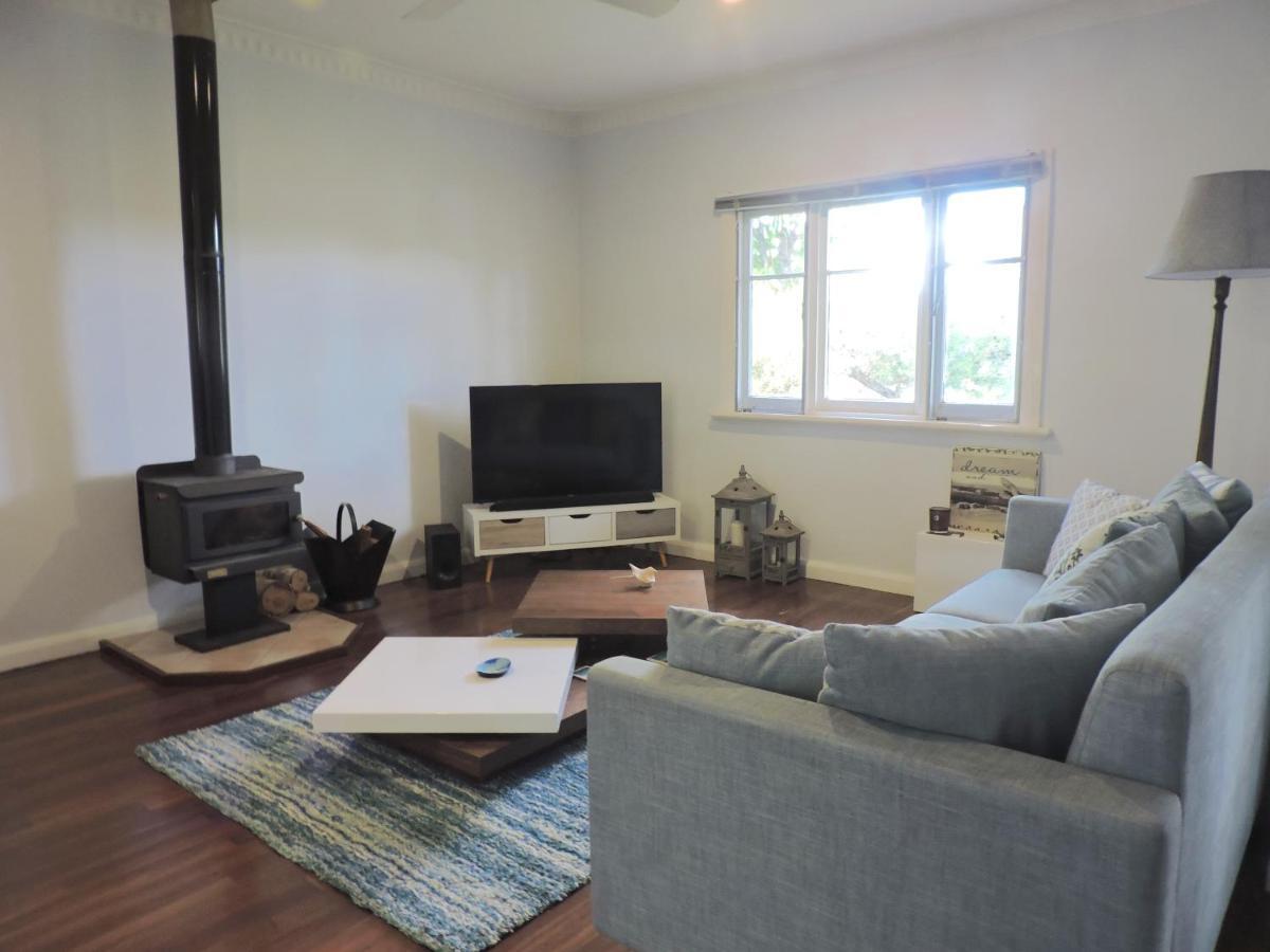 Otters Retreat Holiday home Busselton