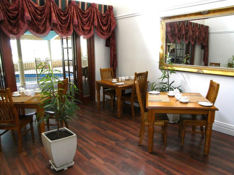 Inn The Tuarts Guest Lodge Busselton Accommodation - Adults Only Bed & Breakfast
